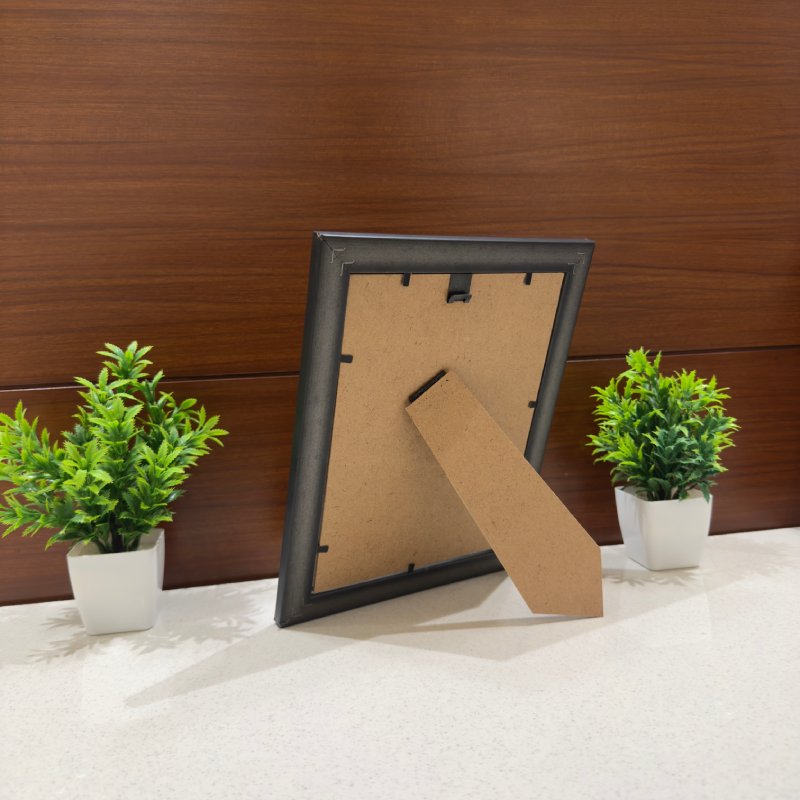 Classic Black Photo Frame (6 × 8 Inch) - Image 4